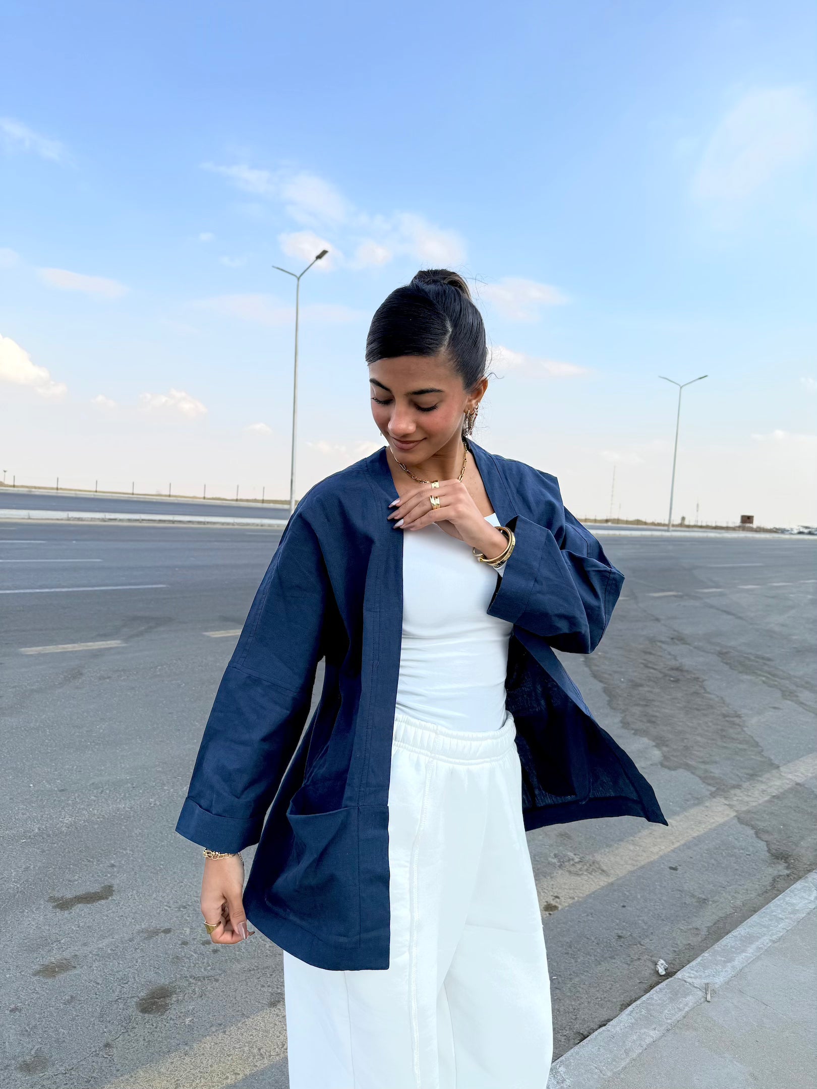 Image of Short Kimono – Lightweight Layer for Any Outfit